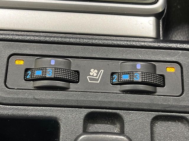 TOYOTA LANDCRUISER PRADO 2022