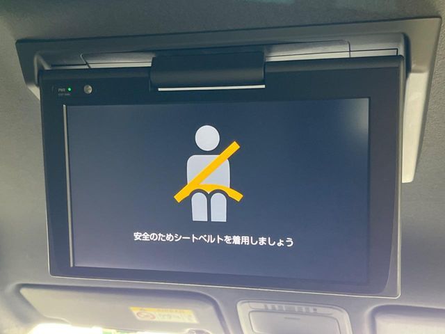 TOYOTA VOXY 4WD 2021