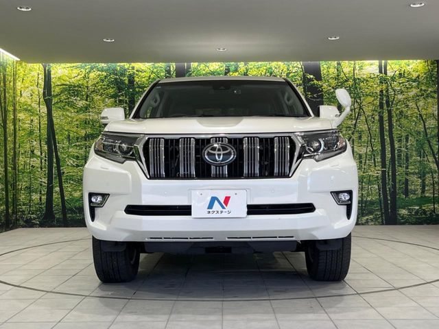 TOYOTA LANDCRUISER PRADO 2022