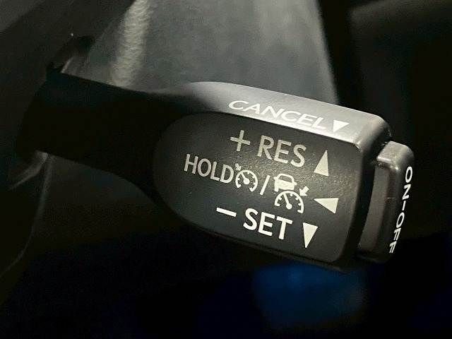 TOYOTA HARRIER 2WD 2017