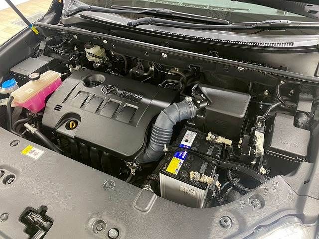 TOYOTA HARRIER 2WD 2017