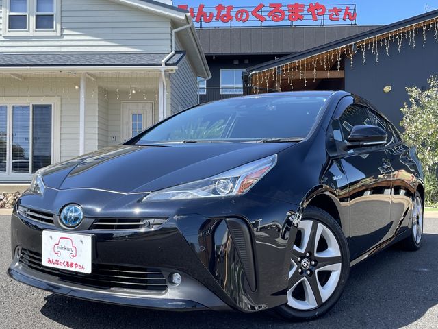 TOYOTA PRIUS 2019