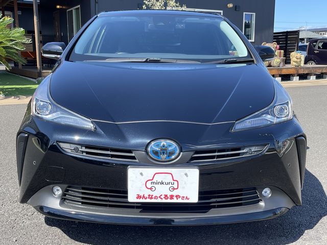 TOYOTA PRIUS 2019