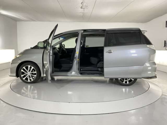 TOYOTA ESTIMA 2013