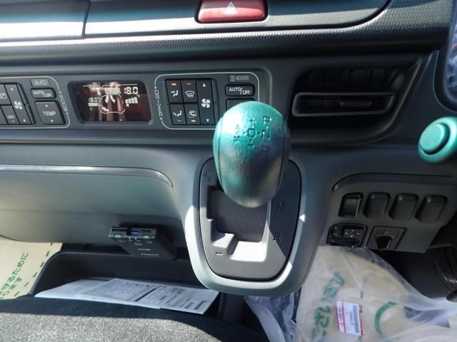 MITSUBISHI ROSA 2025