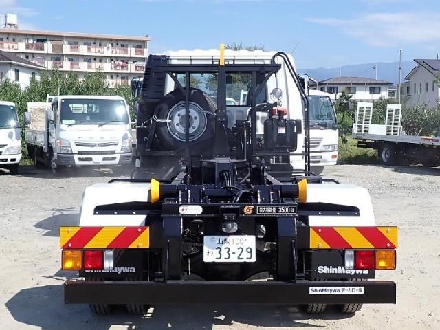 MITSUBISHI FUSOU FIGHTER 2025