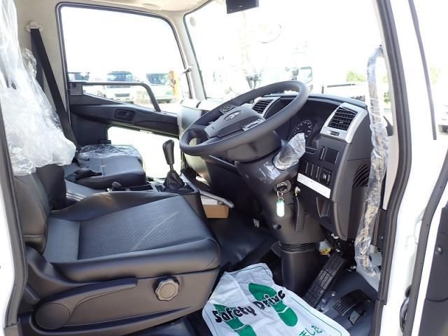 MITSUBISHI FUSOU FIGHTER 2025