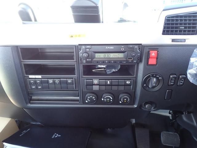 MITSUBISHI FUSOU FIGHTER 2025