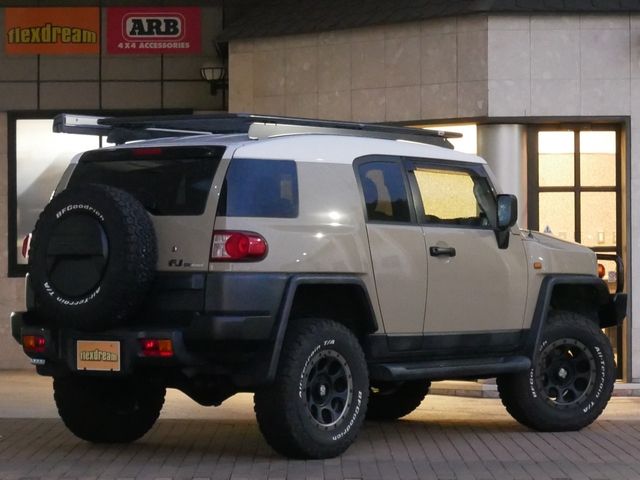 TOYOTA FJ CRUISER 4WD 2014
