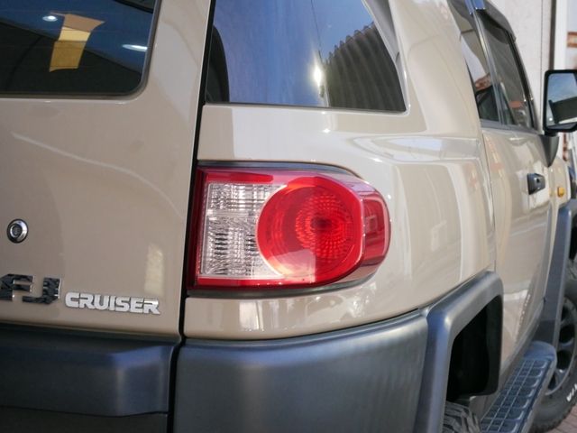 TOYOTA FJ CRUISER 4WD 2014