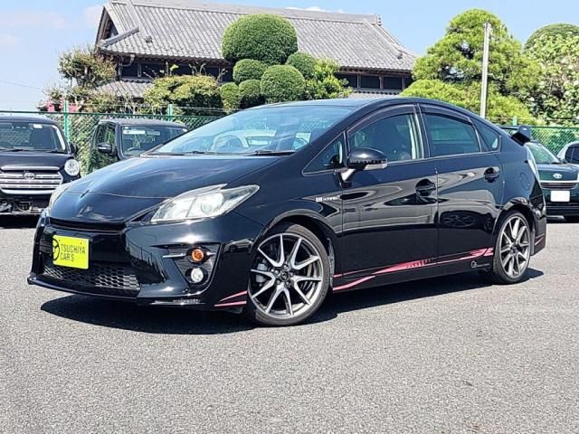 TOYOTA PRIUS 2014