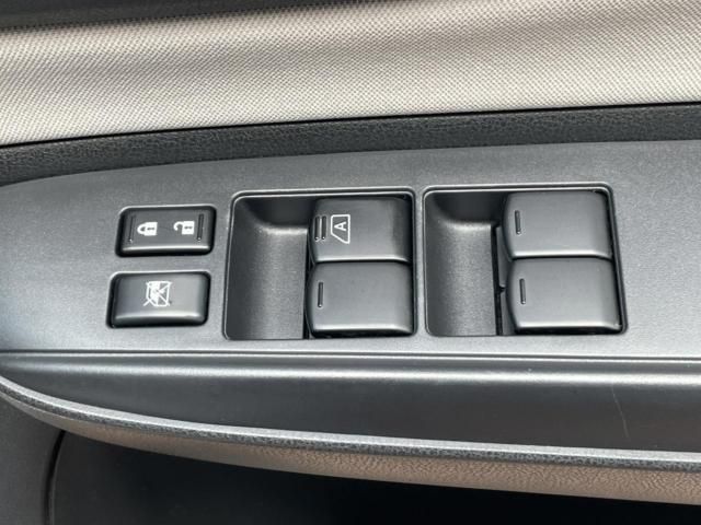 NISSAN NOTE 4WD 2017