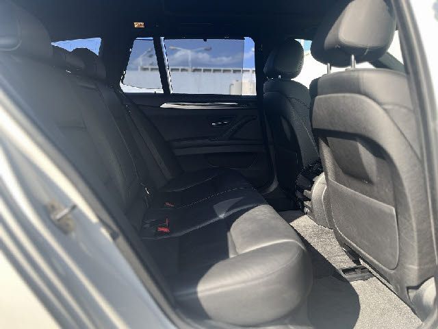 BMW BMW 5series TOURING 2016