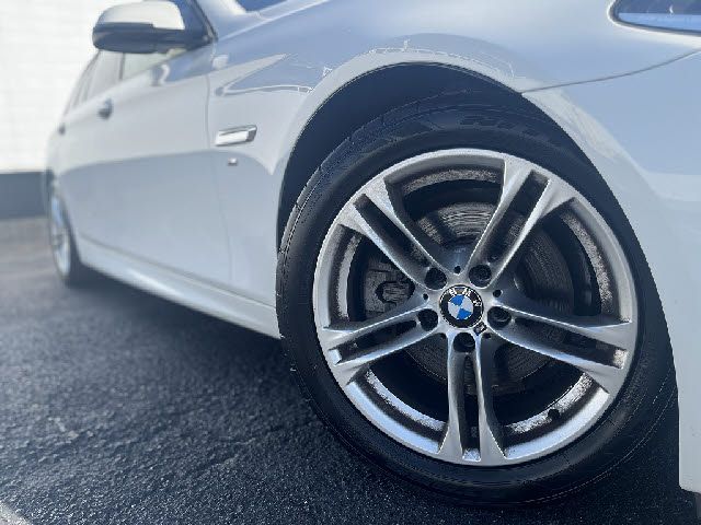 BMW BMW 5series TOURING 2016