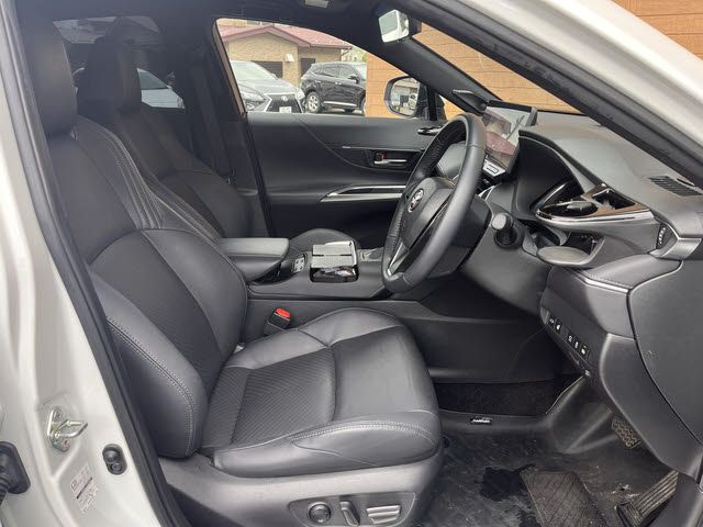 TOYOTA HARRIER HYBRID 2023