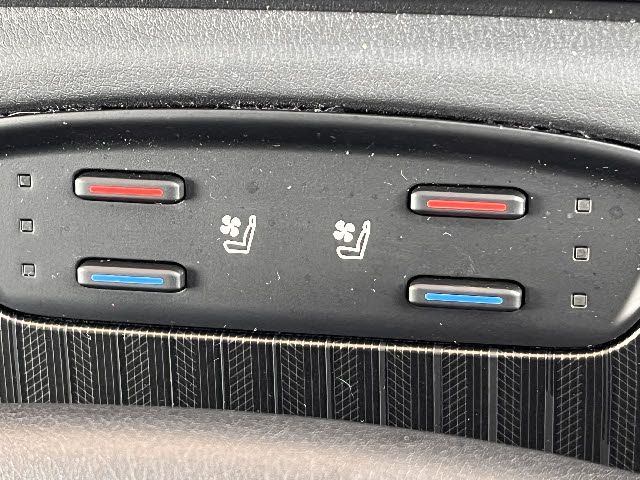 TOYOTA HARRIER HYBRID 2023