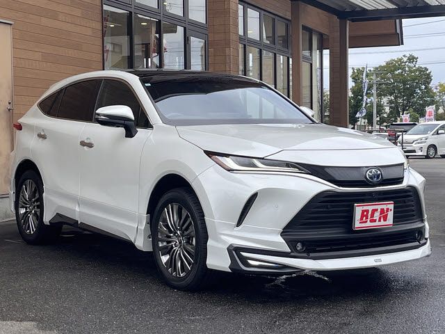 TOYOTA HARRIER HYBRID 2023