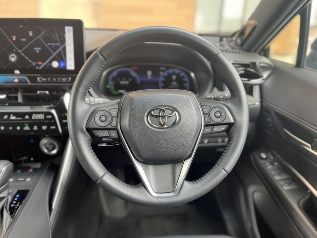 TOYOTA HARRIER HYBRID 2023