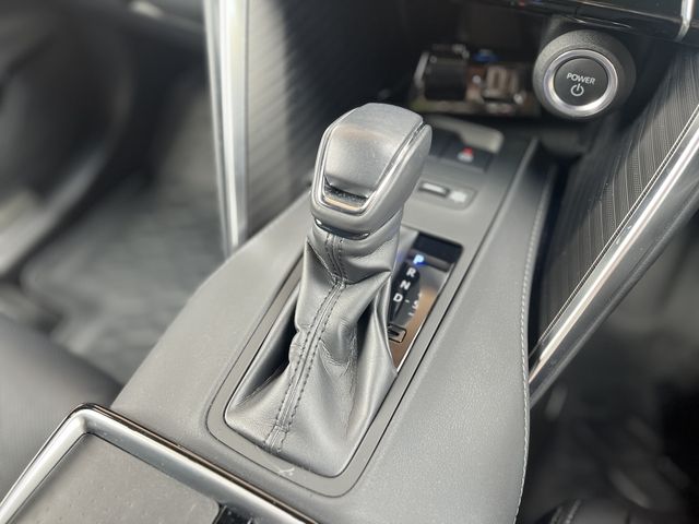 TOYOTA HARRIER HYBRID 2023