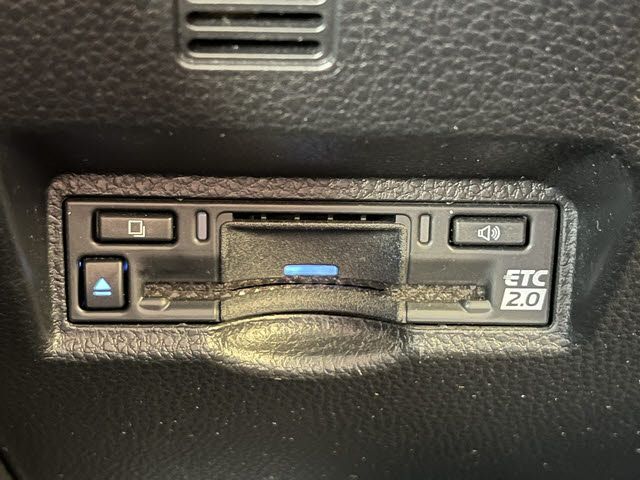 TOYOTA NOAH HYBRID 2023