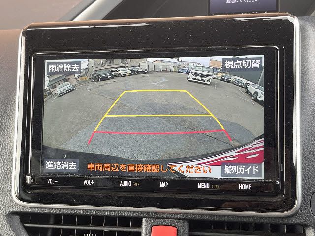 TOYOTA VOXY HYBRID 2021