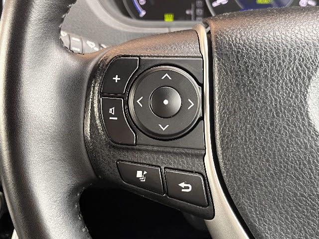 TOYOTA VOXY HYBRID 2021