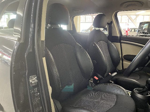 BMW BMW MINI COOPER CROSSOVER 2011