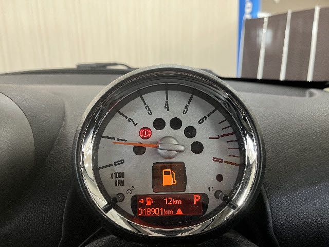 BMW BMW MINI COOPER CROSSOVER 2011