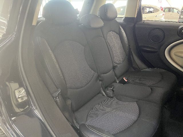 BMW BMW MINI COOPER CROSSOVER 2011