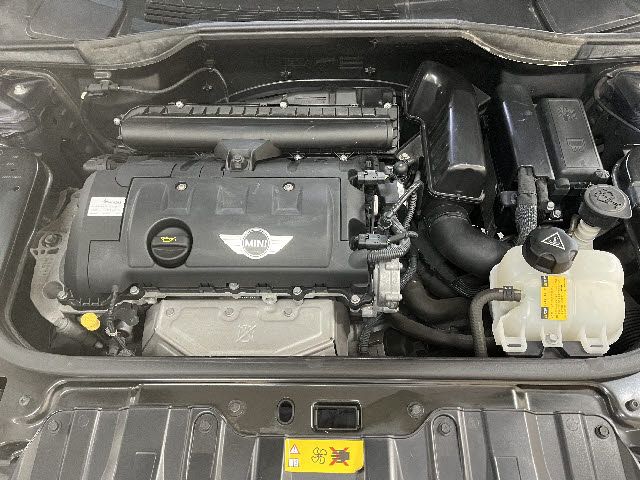 BMW BMW MINI COOPER CROSSOVER 2011