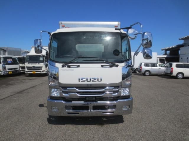 ISUZU FORWARD 2021