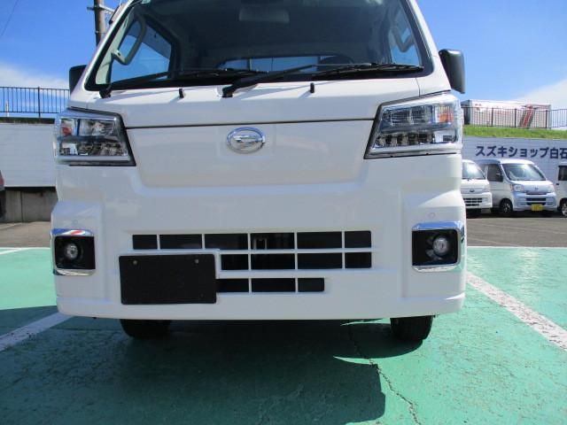 DAIHATSU HIJET truck 4WD 2022