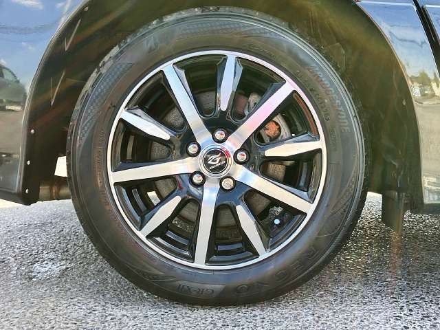 TOYOTA SIENTA HYBRID 2017