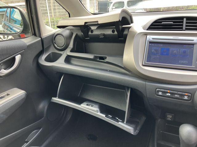 HONDA FIT HYBRID 2012