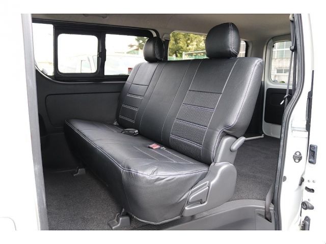 TOYOTA HIACE van 2WD 2018