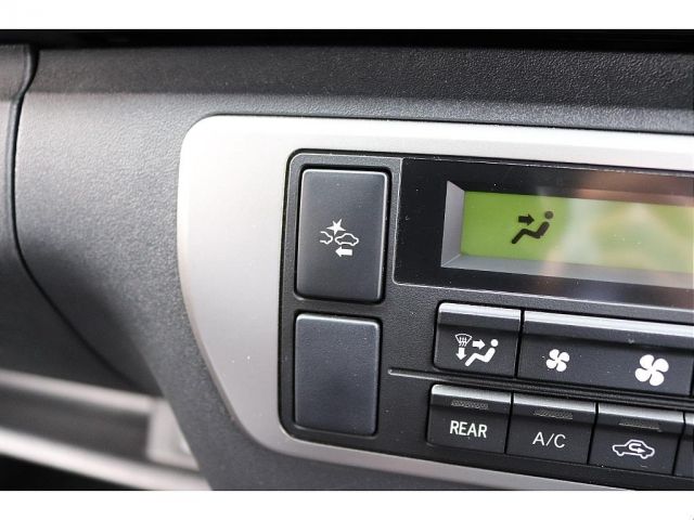 TOYOTA HIACE van 2WD 2018