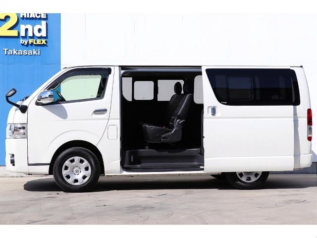 TOYOTA HIACE van 2WD 2018