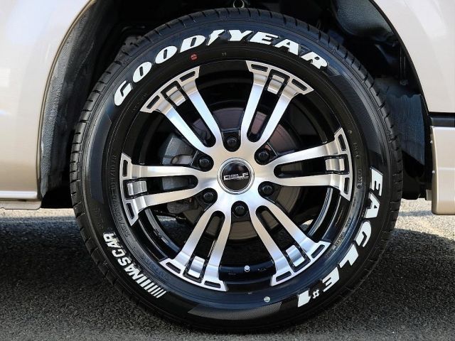 TOYOTA HIACE wagon 4WD 2024