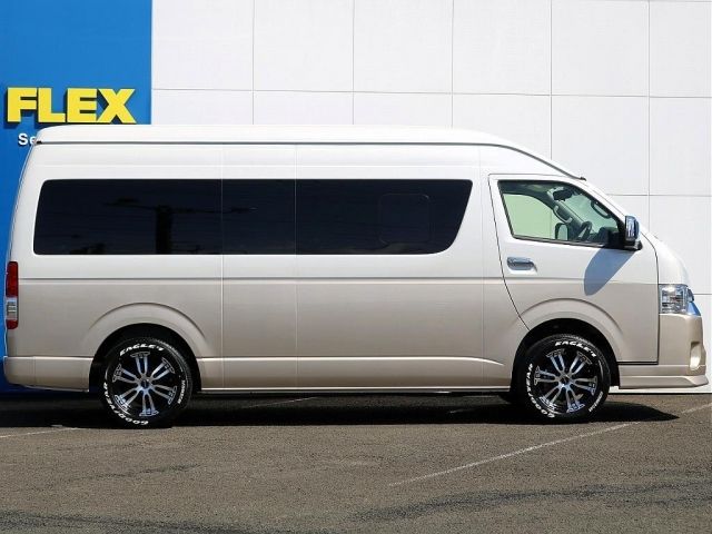 TOYOTA HIACE wagon 4WD 2024