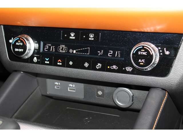 MITSUBISHI OUTLANDER PHEV 2023