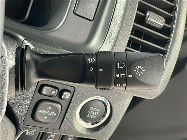 TOYOTA HIACE van 2WD 2021