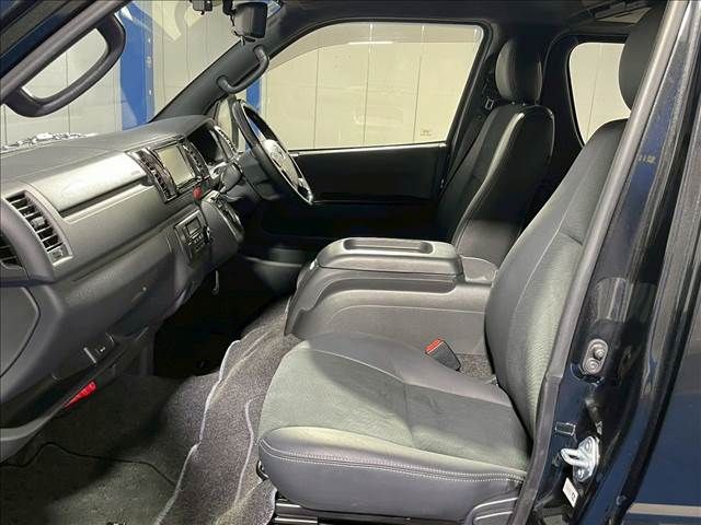 TOYOTA HIACE van 2WD 2021