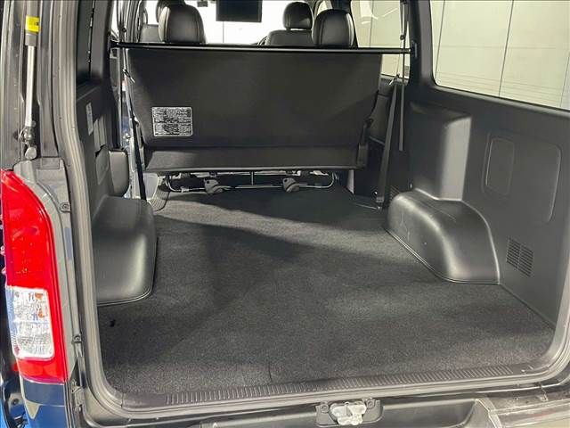 TOYOTA HIACE van 2WD 2021