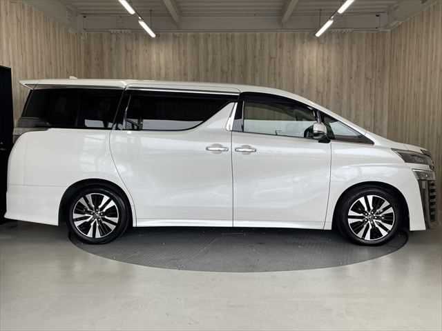 TOYOTA VELLFIRE 2018