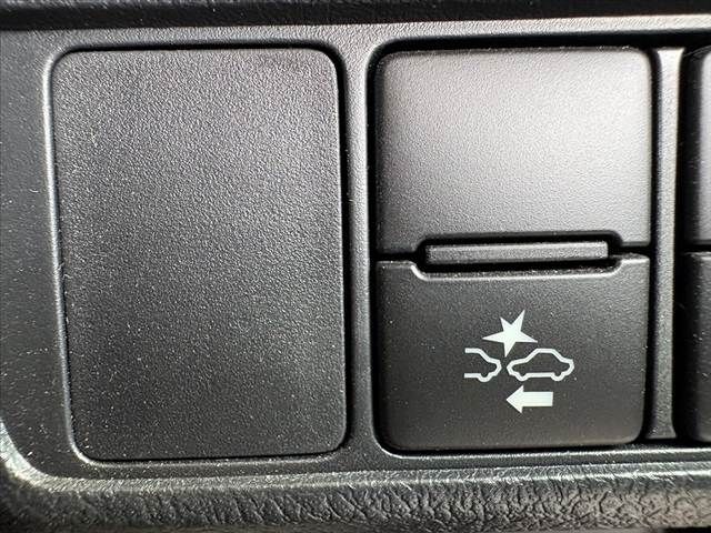 TOYOTA COROLLA FIELDER 2016