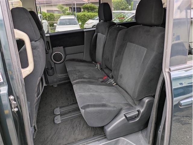 MITSUBISHI DELICA D:5 2WD 2011