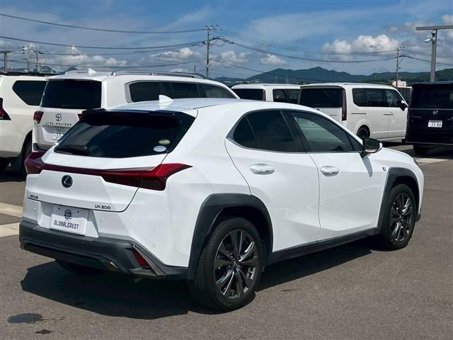 TOYOTA LEXUS UX200 2020