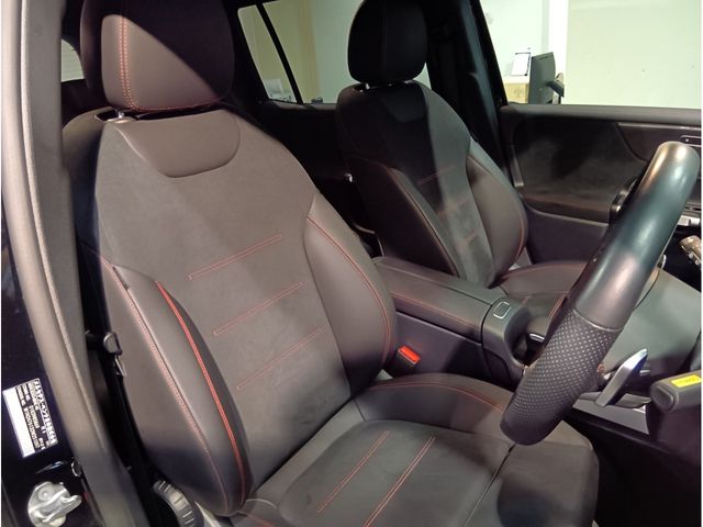 MERCEDES BENZ MERCEDES BENZ GLB 2022