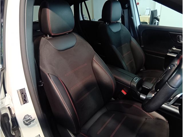 MERCEDES BENZ MERCEDES BENZ GLA class 2020