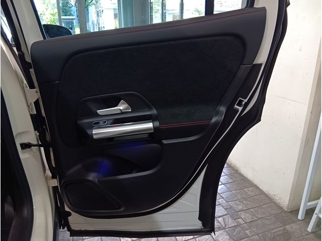 MERCEDES BENZ MERCEDES BENZ GLA class 2020